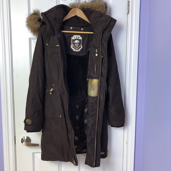 Aritzia TNA Winter Long Parka Dark Brown - Picture 4 of 15